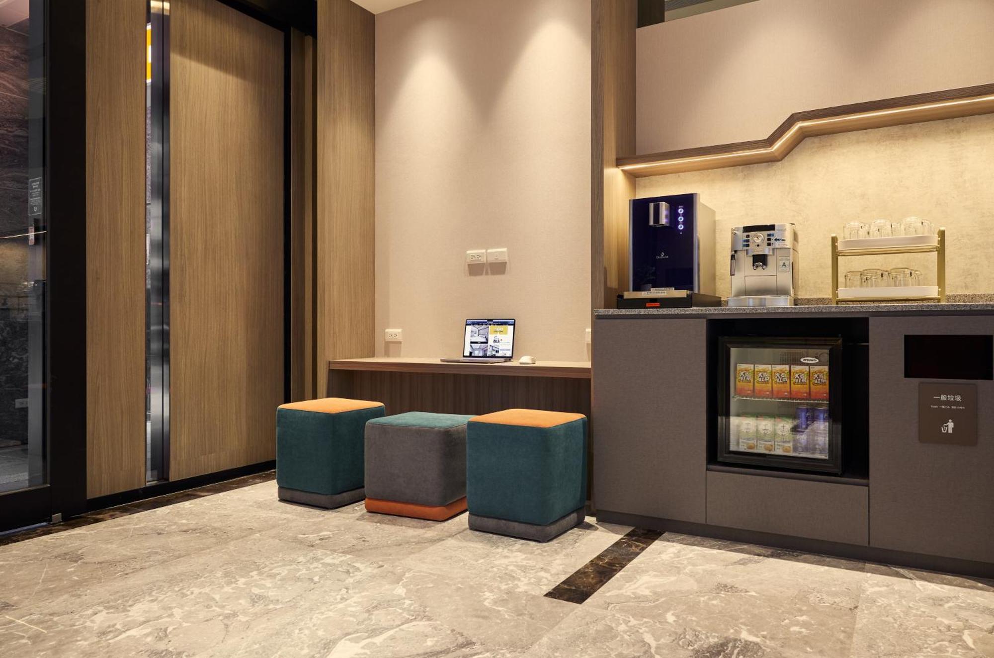 Orange Hotel -Hanzhong, Taipei Dış mekan fotoğraf
